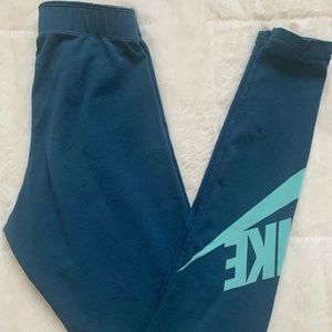 XS Nike leggings